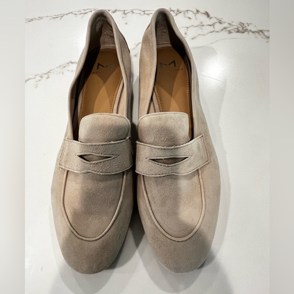 Marc Fisher cream/bone suede Chang Penny Loafers s 7.5 - Picture 3 of 4
